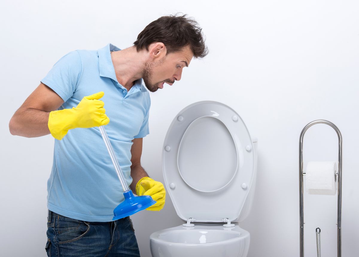 Địa chỉ thông tắc bồn cầu uy tín tại Hải Phòng, có mặt ngay sau 15 phút